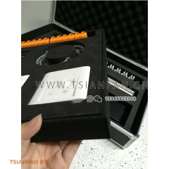 黑色花崗巖手提箱